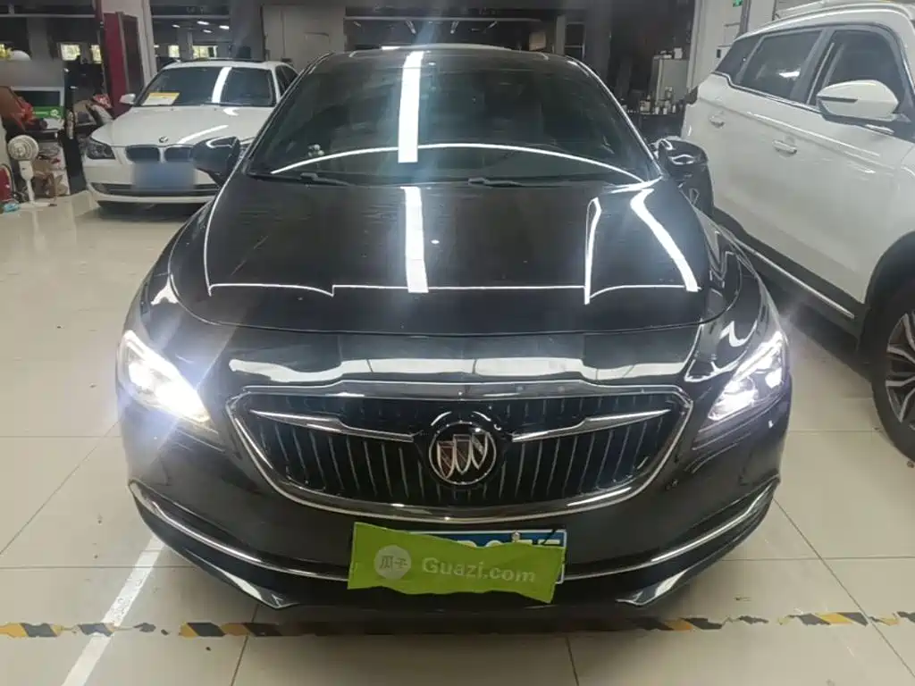 Buick LaCrosse — миниатюра 3
