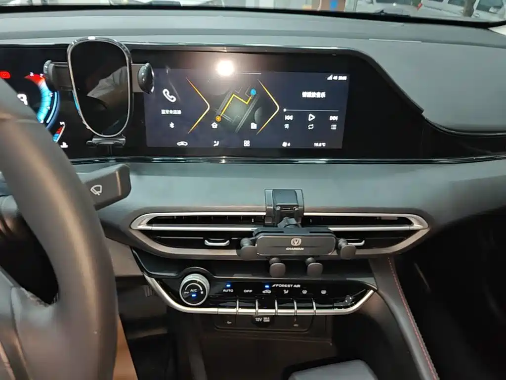 Changan Eado — миниатюра 13