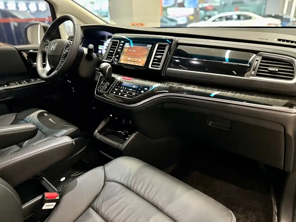 Honda Elysion 2019 2.0L Luxury