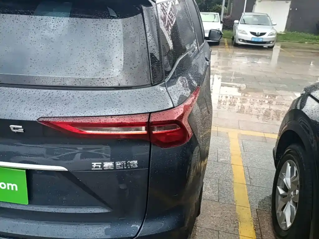 Wuling Victory — миниатюра 8