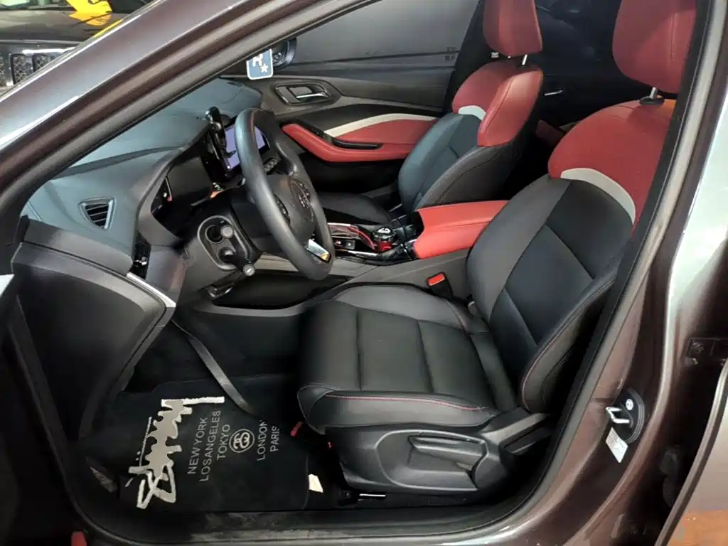 MG MG5 — миниатюра 10