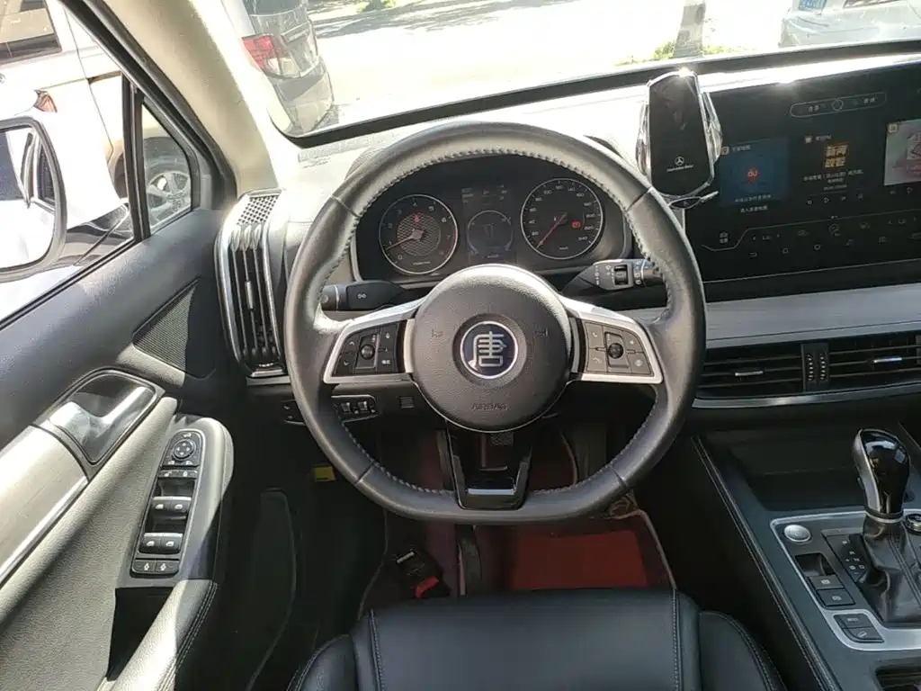 BYD Tang — миниатюра 11