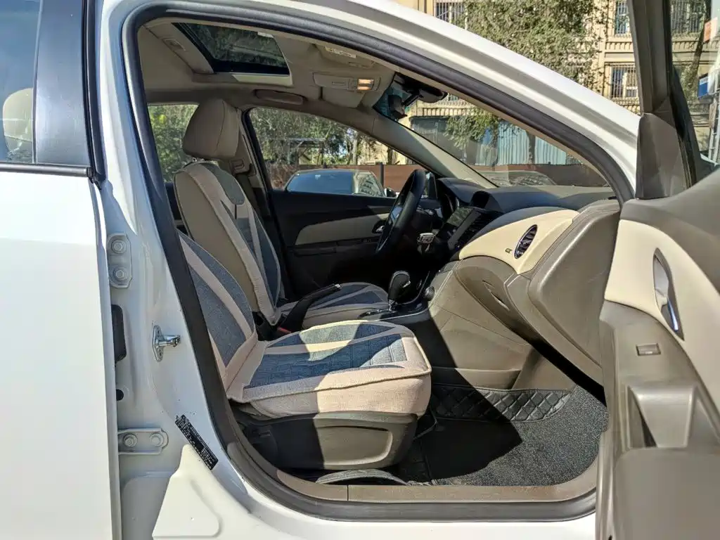 Chevrolet Cruze — миниатюра 8