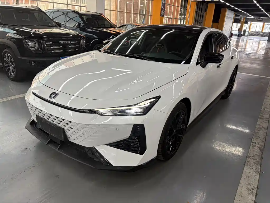Changan UNI-V 2024