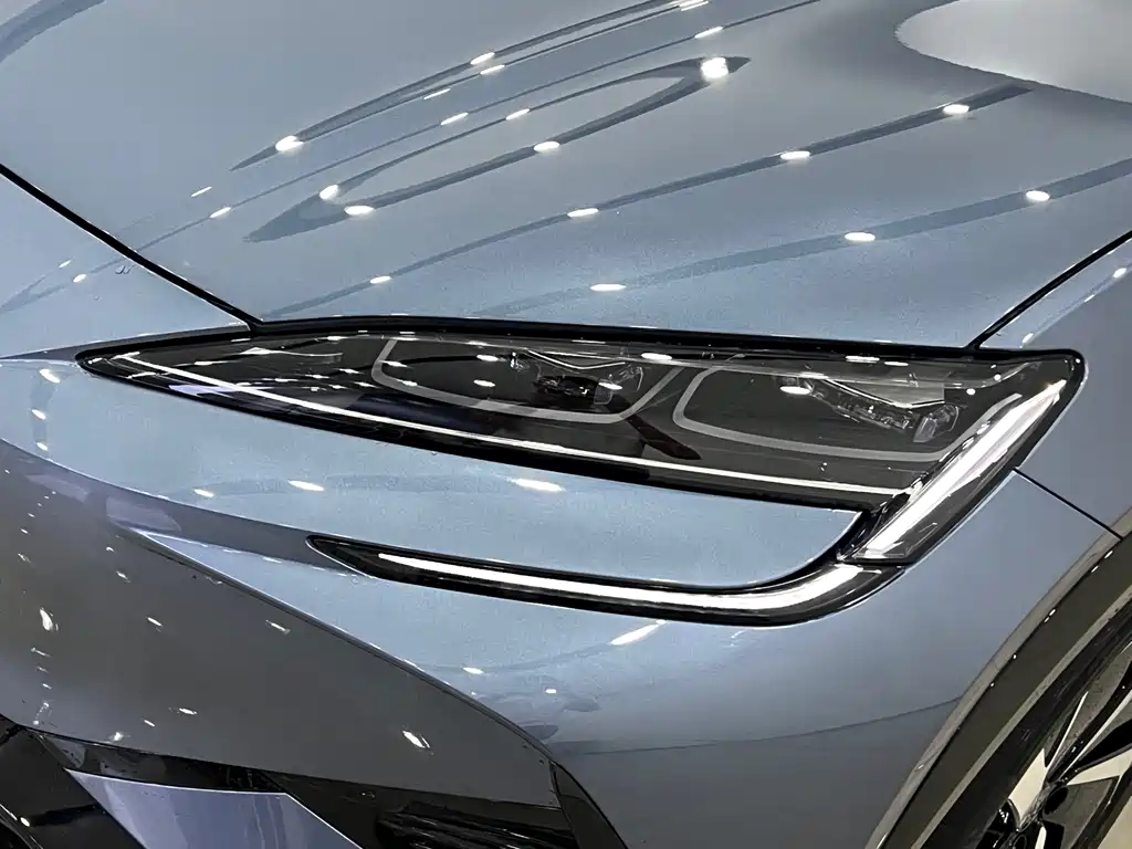 BYD 07 EV 2024 610