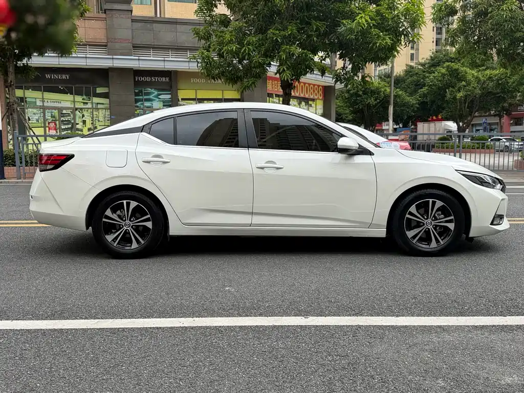 Nissan Sylphy — миниатюра 11