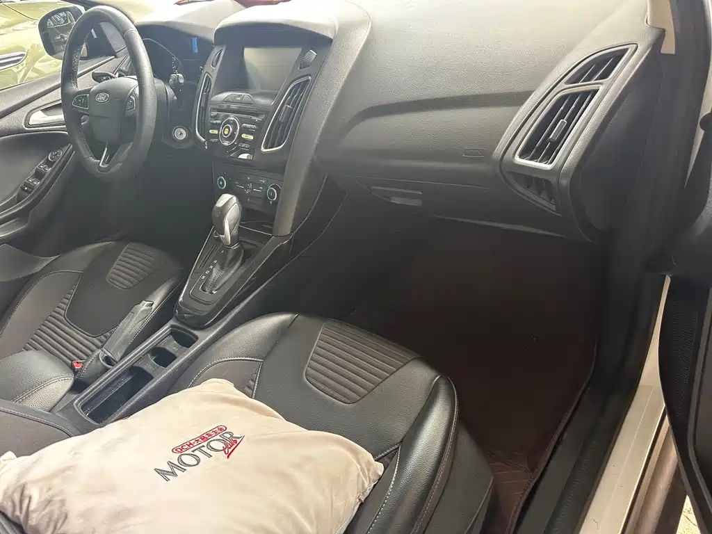 Ford Focus — миниатюра 9