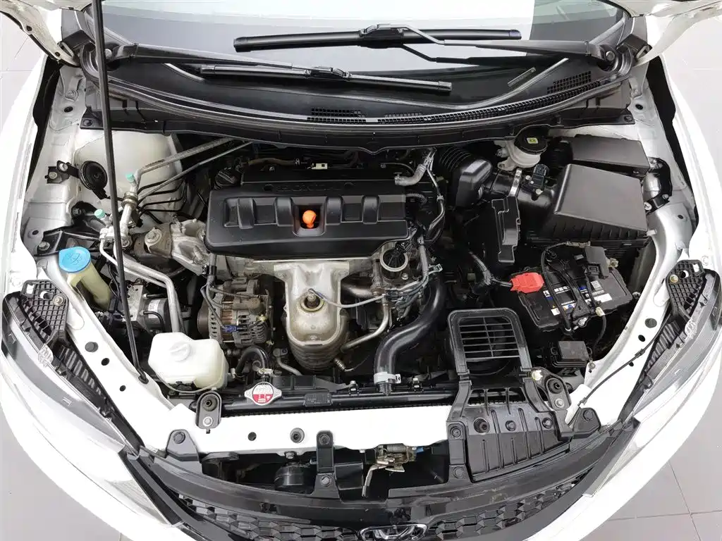 Honda Jade 2014 1.8L AT Comfort Elite 5 мест