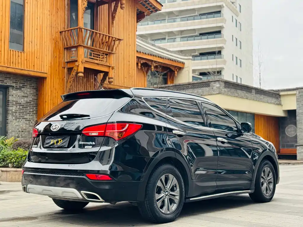 Hyundai Santa Fe — миниатюра 8
