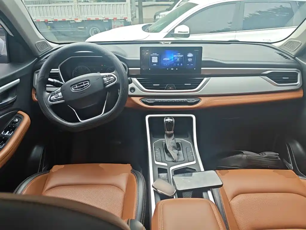 Geely Vision X6 — миниатюра 10