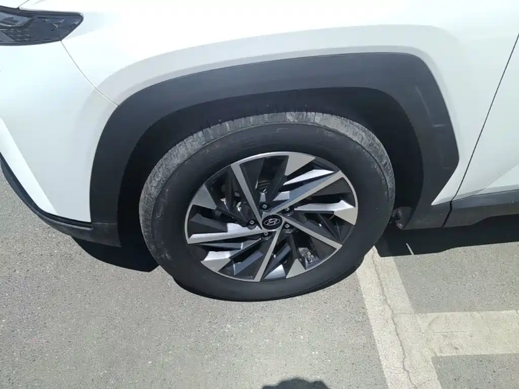Hyundai Tucson — миниатюра 23