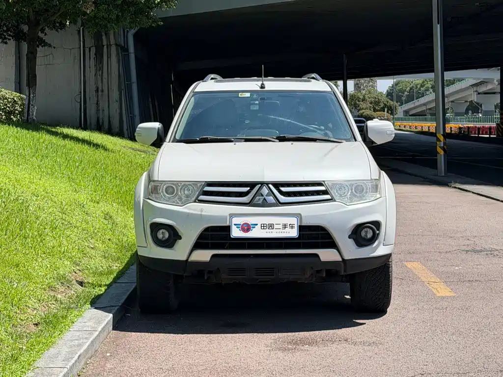Mitsubishi Pajero Sport — миниатюра 2