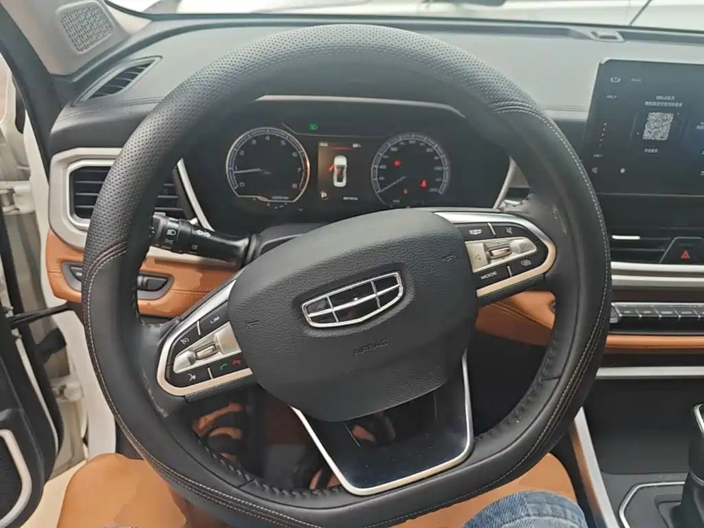 Geely Vision X6 — миниатюра 11