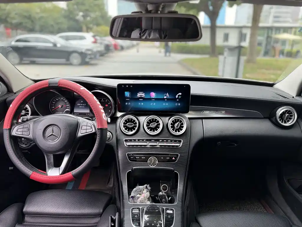 Mercedes-Benz C-Class — миниатюра 12