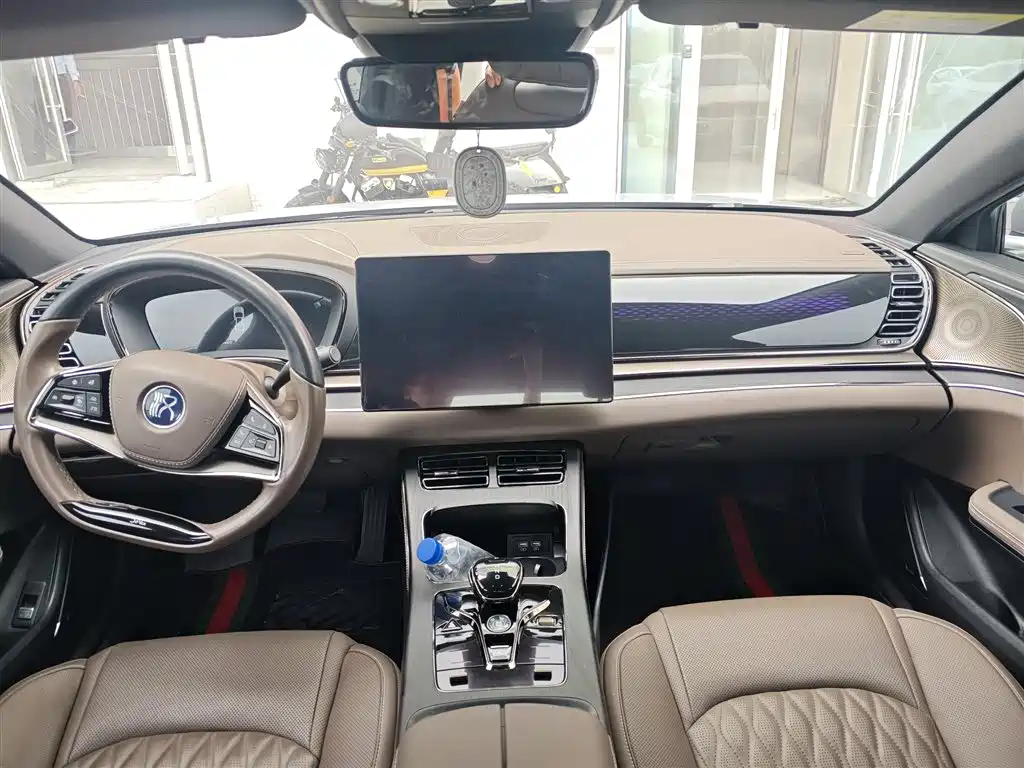 BYD Han — миниатюра 5