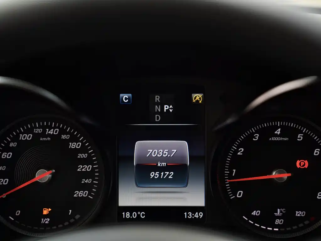 Mercedes-Benz C-Class — миниатюра 5