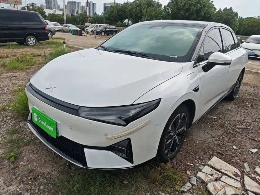 XPeng P5