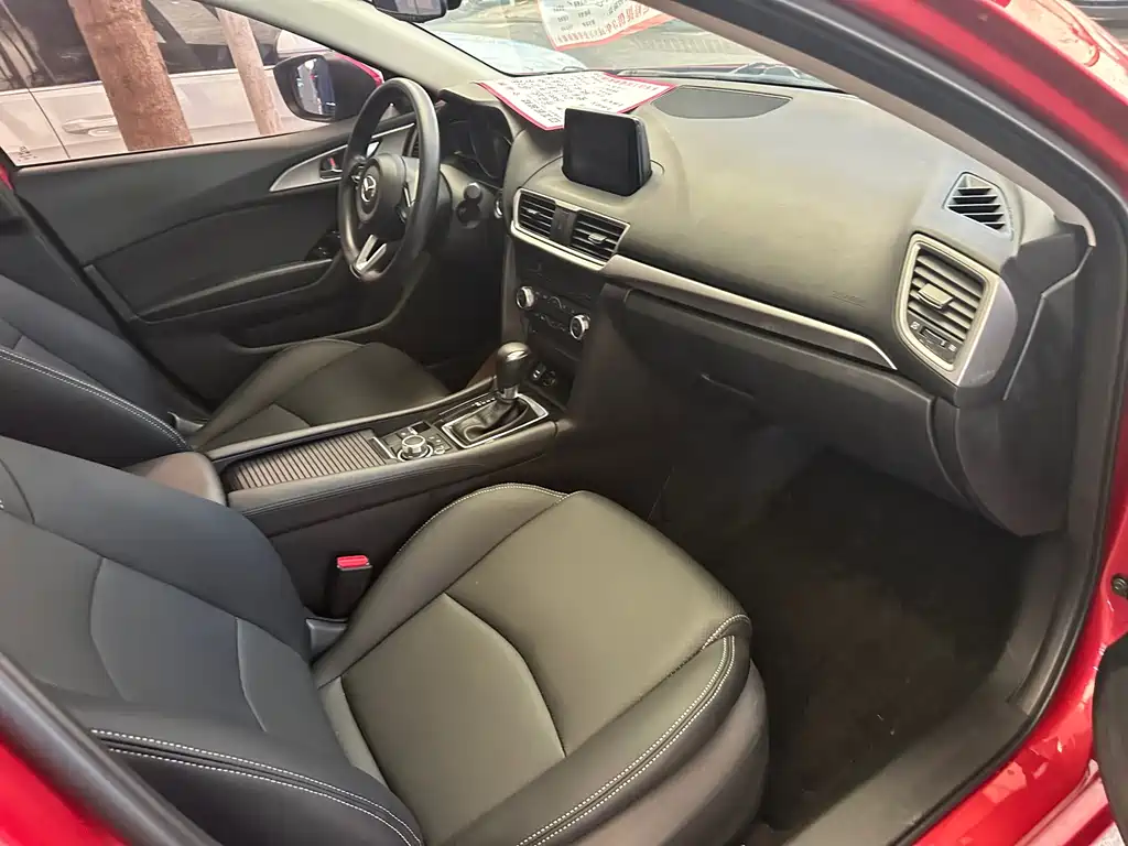 Mazda 3 Axela — миниатюра 10