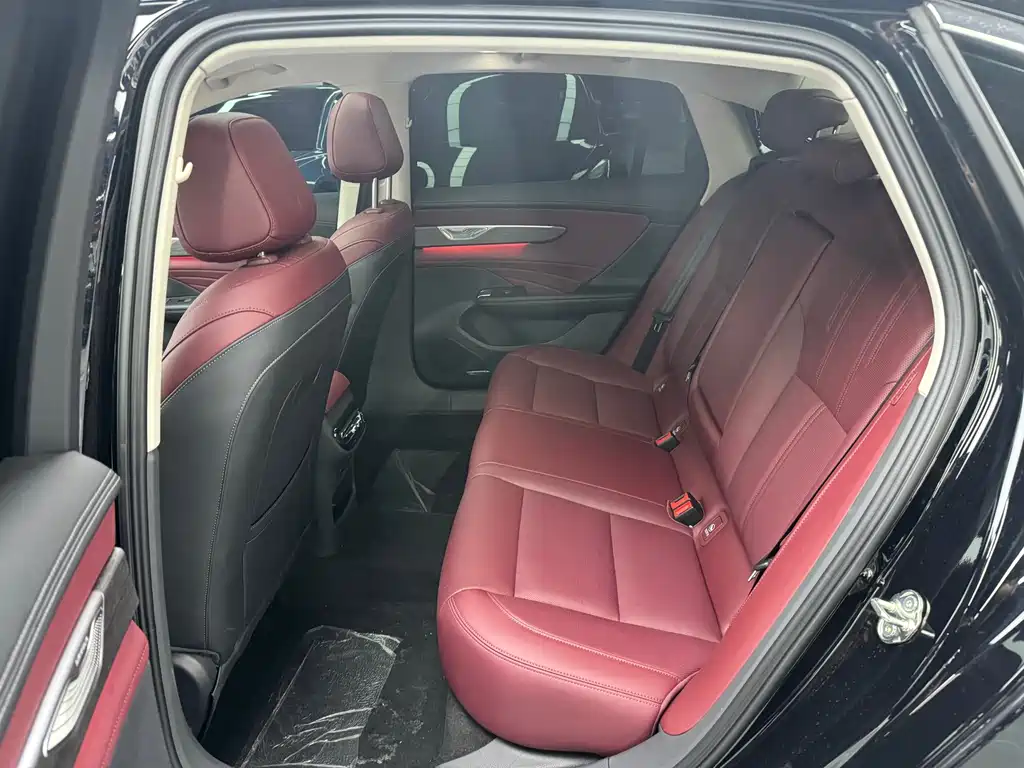 Hongqi Hongqi H5 — миниатюра 7
