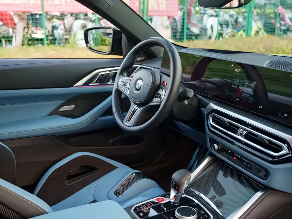 BMW M4 — миниатюра 10