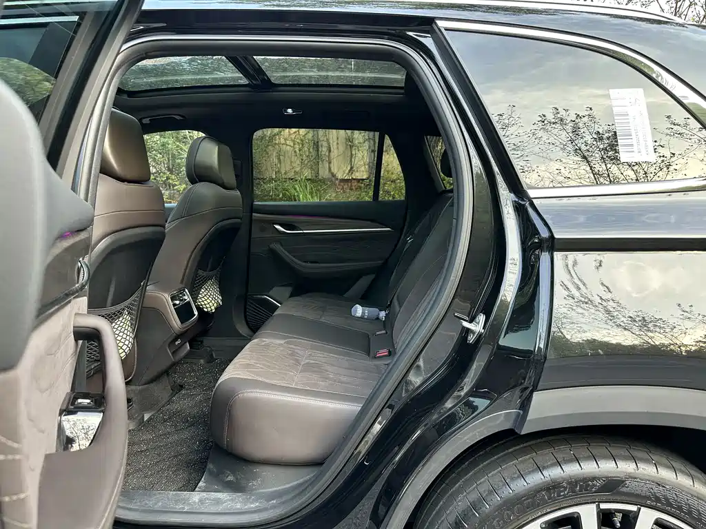 Geely Xingyue L — миниатюра 8