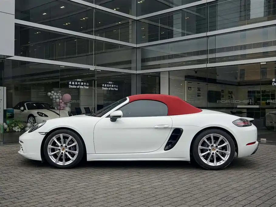Porsche 718 2022 Boxster 2.0T