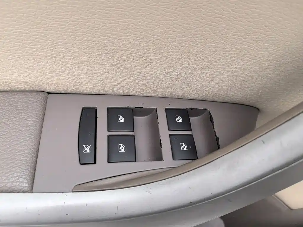 Buick Excelle — миниатюра 9