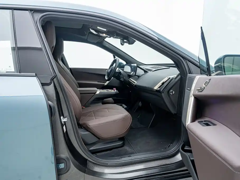 BMW iX — миниатюра 18