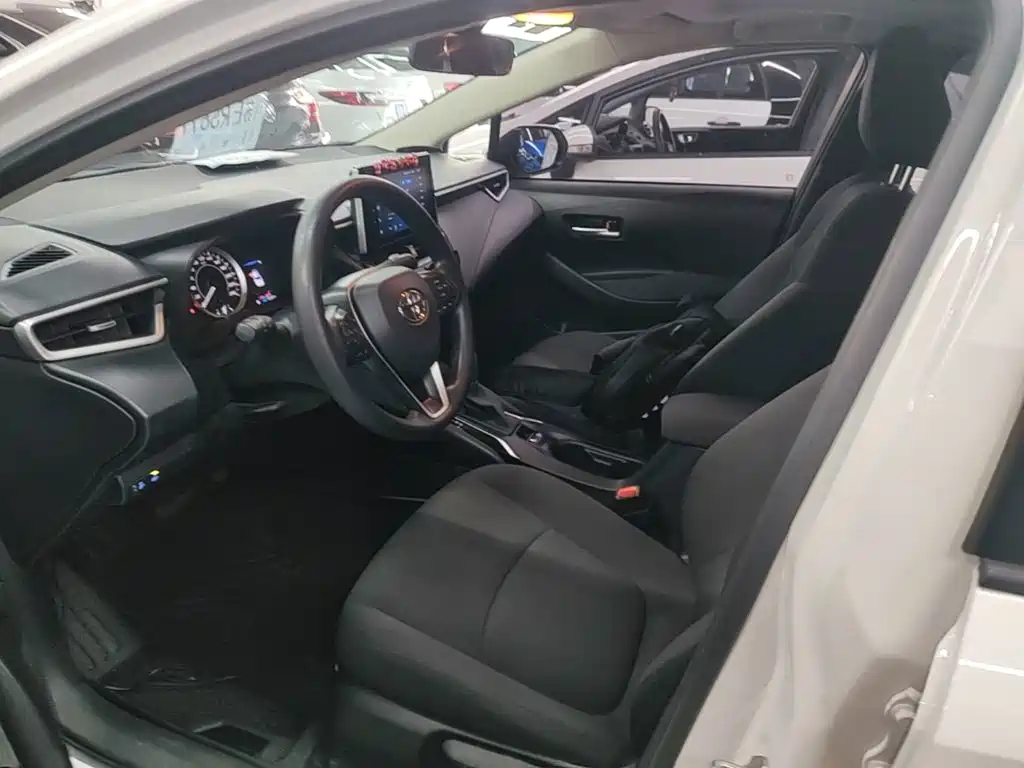 Toyota Corolla — миниатюра 15