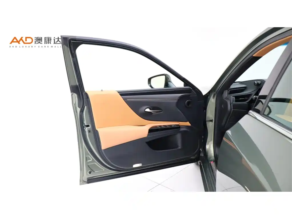 Lexus ES — миниатюра 10