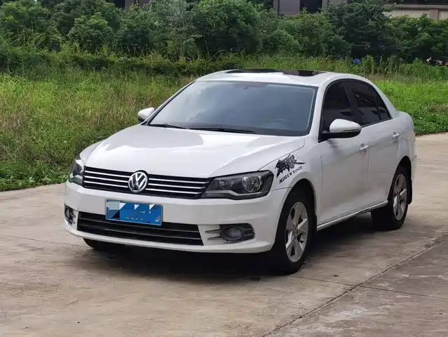 2013 Volkswagen Bora