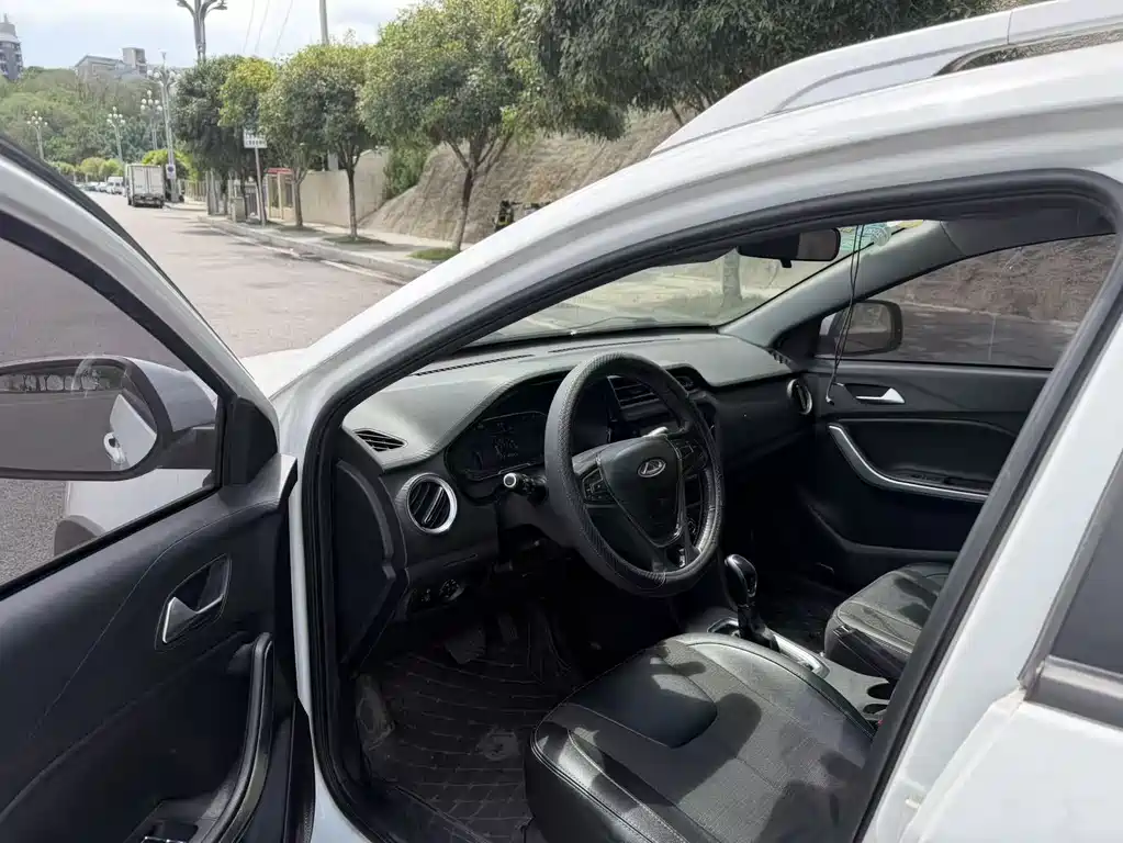 Chery Tiggo 3x — миниатюра 9