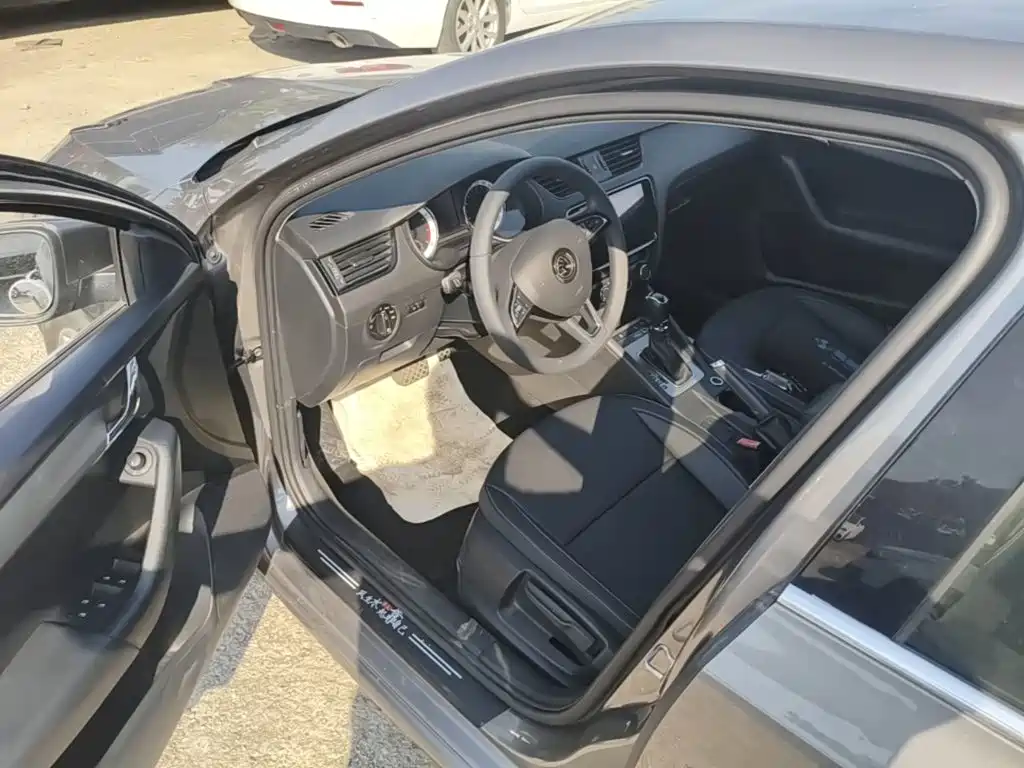 Skoda Octavia — миниатюра 16
