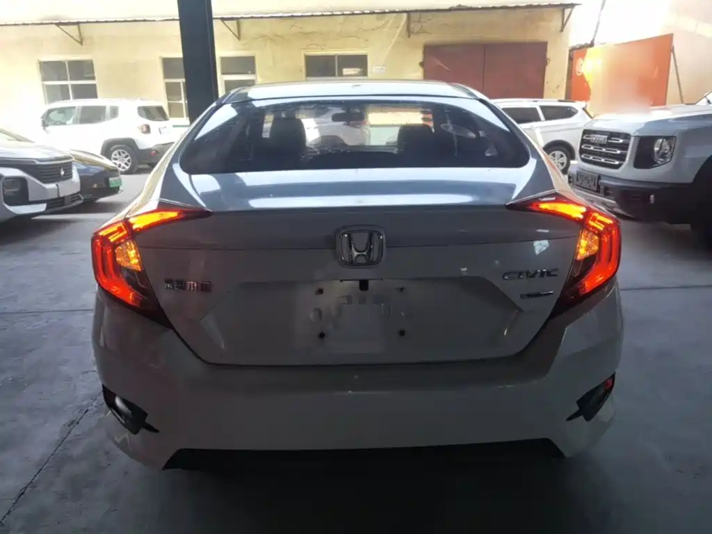 Honda Civic — миниатюра 6