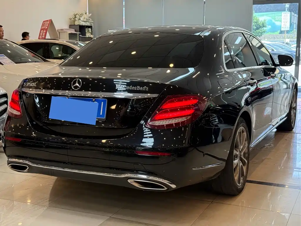 Mercedes-Benz E-Class — миниатюра 24