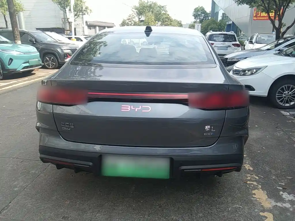 BYD Qin L L 2025 DM-i Smart Drive 120KM