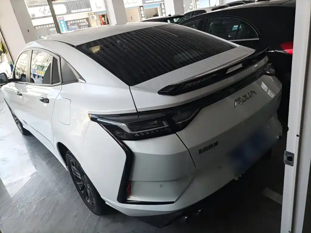 Aeolus Yixuan — миниатюра 5