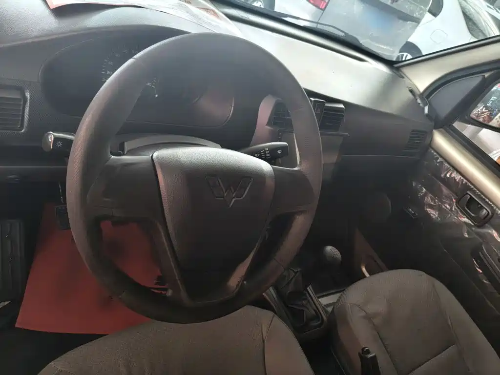 Wuling Rongguang — миниатюра 3