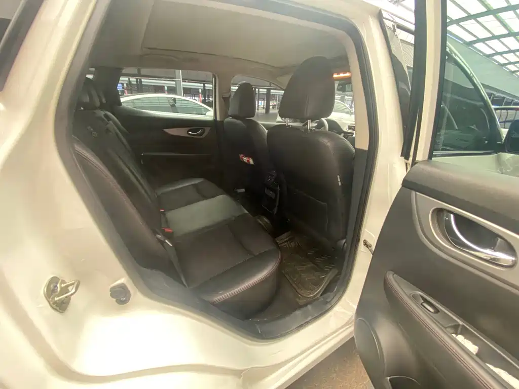 Nissan Qashqai — миниатюра 6