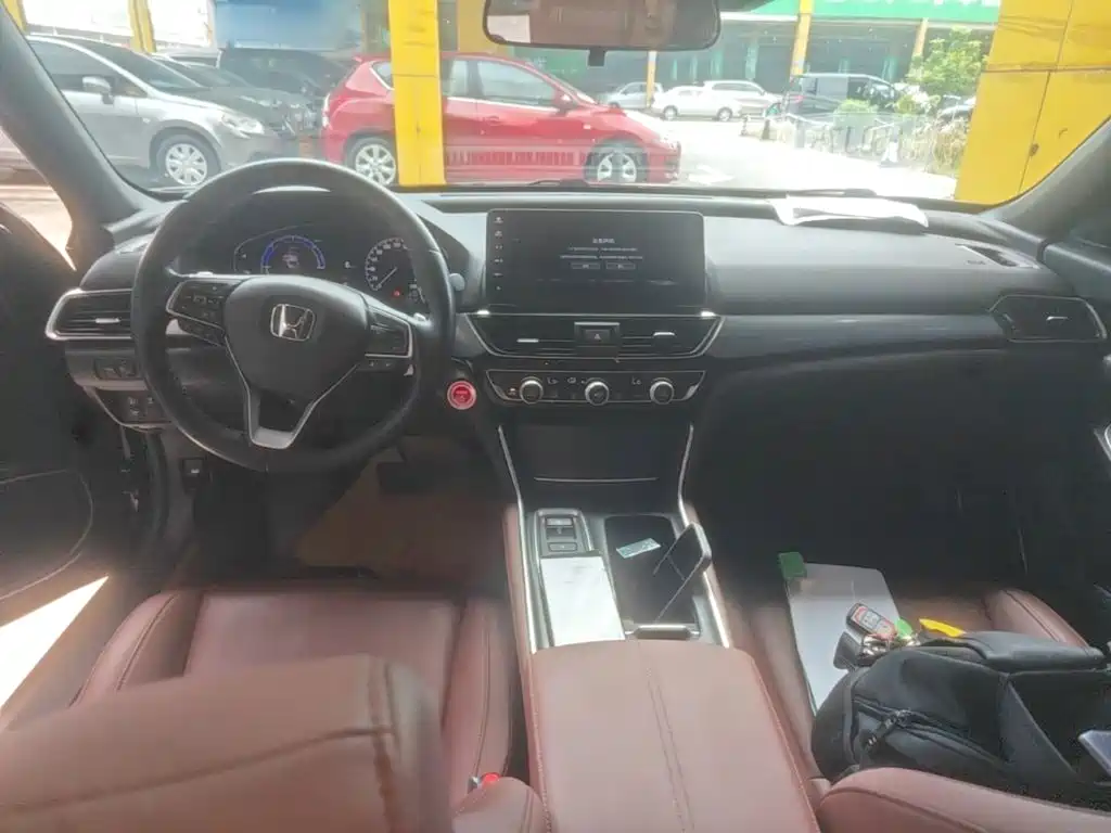 Honda Inspire — миниатюра 10