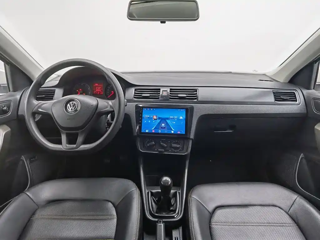 Volkswagen Santana — миниатюра 5