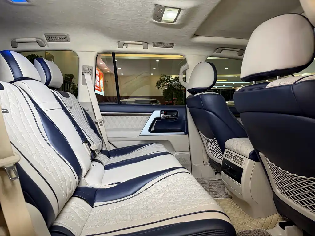 Toyota Land Cruiser — миниатюра 16