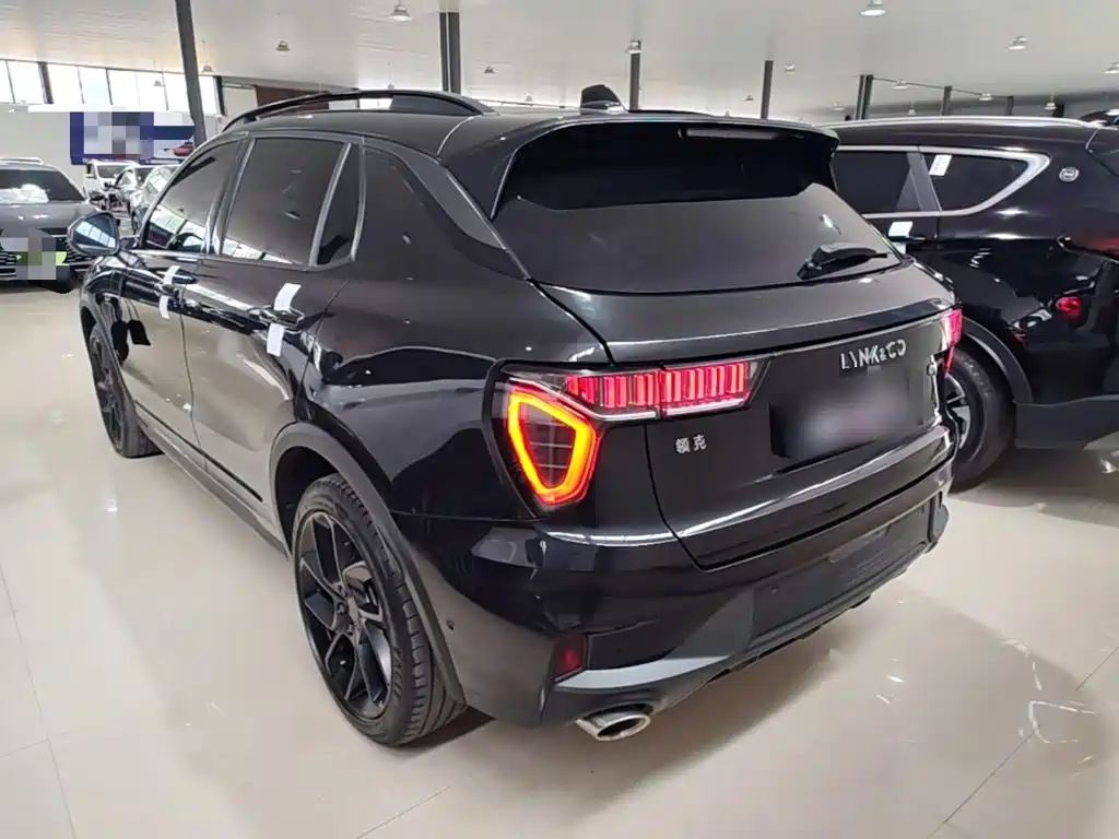 Lynk & Co 01 — миниатюра 5