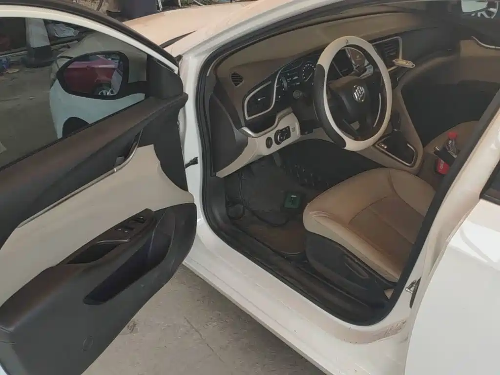 Buick Excelle — миниатюра 16