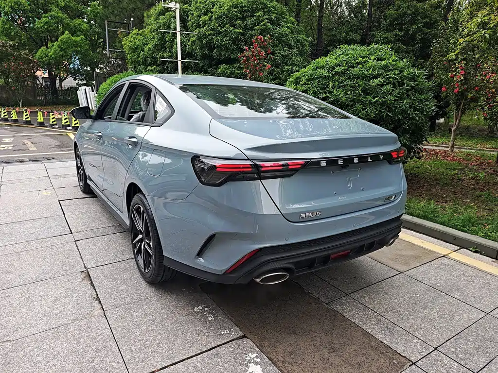 Geely Binrui — миниатюра 15