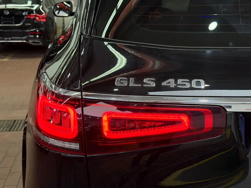 Mercedes-Benz GLS — миниатюра 7