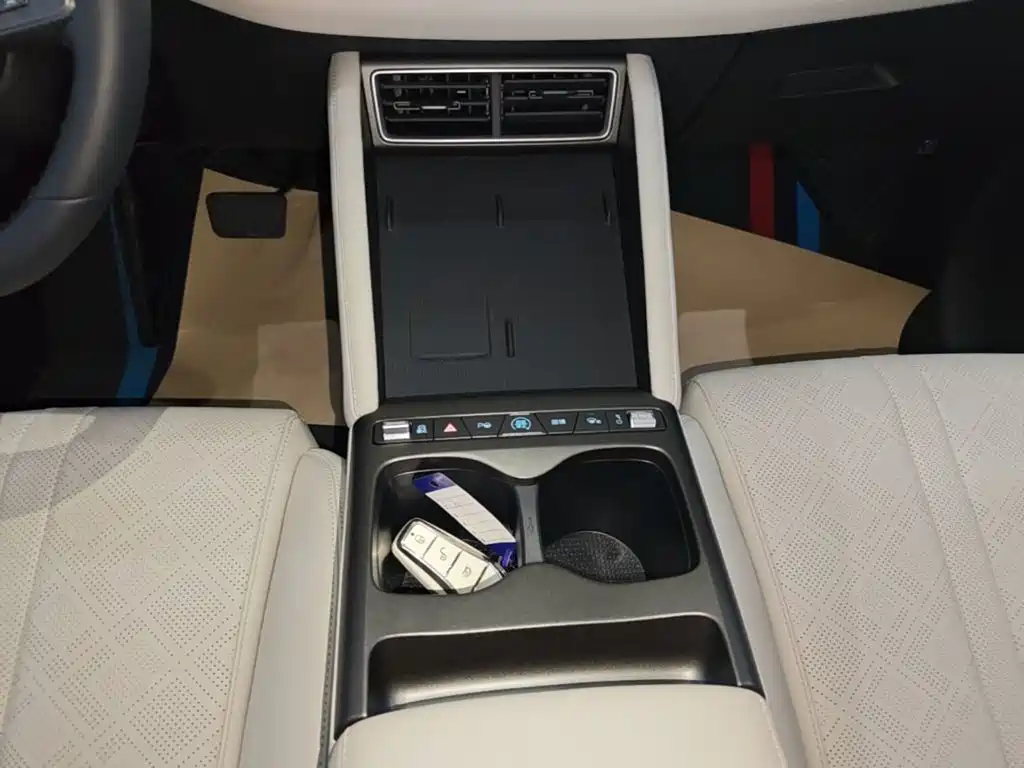 BYD Yuan UP — миниатюра 14