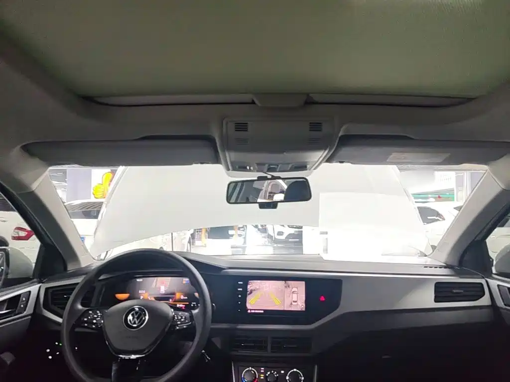 Volkswagen Polo — миниатюра 18