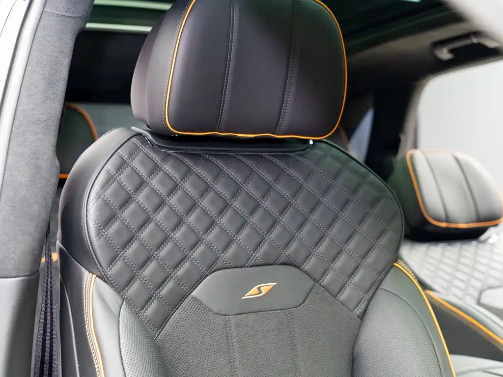 Bentley Bentayga — миниатюра 15