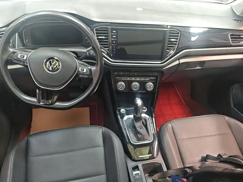 Volkswagen T-Roc — миниатюра 10